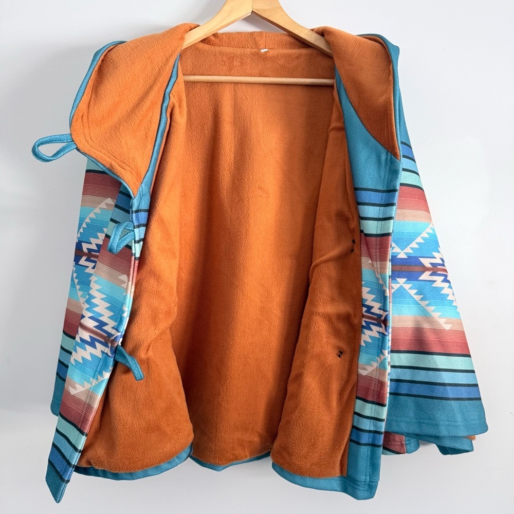 Stylish Multicolor Women's Cape - Picture 4 of 7